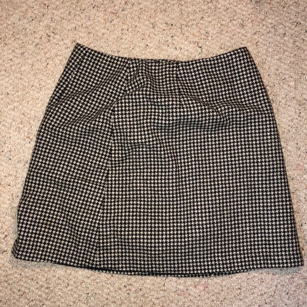 Chevron pattern skirt